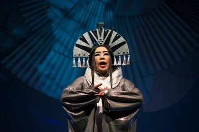 Turandot, a ópera que inaugurou o Teatro Simões Lopes Neto, no Multipalco Eva Sopher. Eiko Senda como Turandot<!-- NICAID(16005205) -->