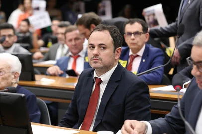 Conselho de Ética aprova cassação de Glauber Braga; decisão segue para plenário da Câmara<!-- NICAID(16013795) -->