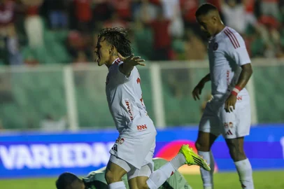 FLORIANÓPOLIS, SC, BRASIL, 22-04-2026: Athletic-MG vs Internacional, no estádio Orlando Scarpelli, em Santa Catarina. Foto: Ricardo Duarte/SC InternacionalIndexador: ricardo duarte<!-- NICAID(16271316) -->