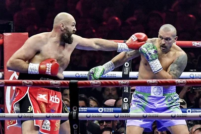 Oleksandr Usyk , Tyson Fury, boxe