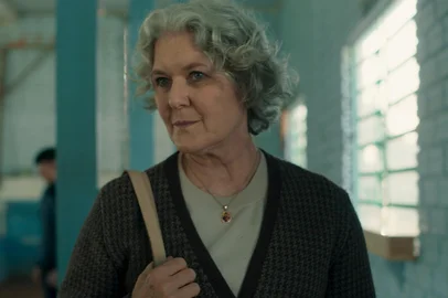 Um dos selecionados do Festival de Gramado é o filme realizado na Serra gaúcha, "Até que a Música Pare", de Cristiane Oliveira.Depois que o último filho sai de casa, Chiara, matriarca de uma família descendente de italianos, decide acompanhar o marido em suas viagens como vendedor pelos botecos da Serra Gaúcha. Uma tartaruga e baralhos de carta colocarão à prova mais de 50 anos de vida a dois.Elenco: Cibele Tedesco, Hugo Lorensatti, Nicolas Vaporidis, Elisa Volpatto, Teti Tedesco, Tamara Zanotto, Jonas Piccoli, Cleri Pelizza, Magali Quadros, Guilherme Rachel, Eduardo Luís Segabinazzi, Valderes Antônio Formigheri, Alexandre Lazzari e Luiza Helena Dias.<!-- NICAID(15809677) -->