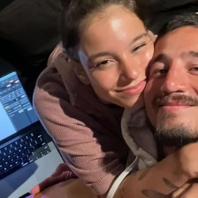 Discreto nas redes sociais, Tiago Iorc fala sobre relacionamento: "Estou casadão"<!-- NICAID(15409331) -->