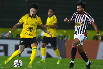 Ypiranga vence e assume a vice-liderança da Série C<!-- NICAID(16269214) -->