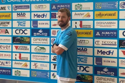 O fixo Matheus Sacon, de 34 anos, é o novo reforço do Came Treviso, clube da Série A do futsal italiano. Primeiro atleta daltônico a atuar na Liga Nacional do Brasil, o atleta encara seu terceiro desafio na Itália em sua carreira.<!-- NICAID(15495231) -->