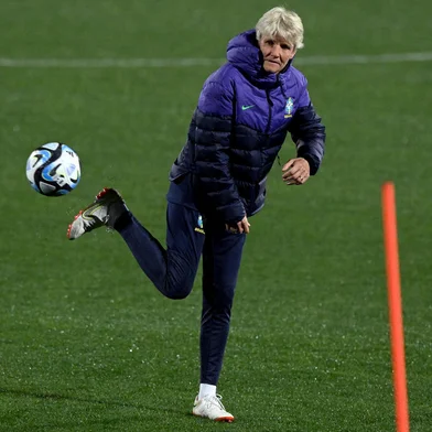 Brazil's coach Pia Sundhage attends a training session at the Lakeside Stadium in Melbourne on August 1, 2023, on the eve of the Women's World Cup football match between Jamaica and Brazil. (Photo by William WEST / AFP)<!-- NICAID(15497157) -->