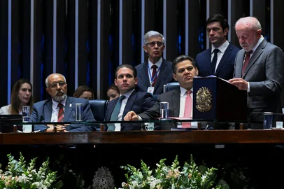 Edilson Rodrigues / Agência Senado Paulo Paim na promulgação da PEC do fim da escala 6x1<!-- NICAID(16388928) -->
