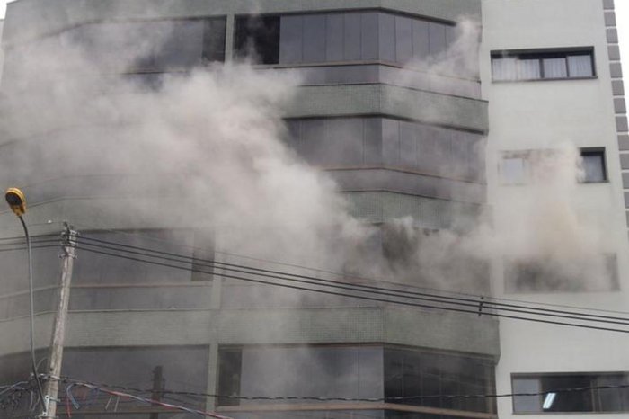 incendio atinge predio no bairro sanvitto em caxias do sul pioneiro