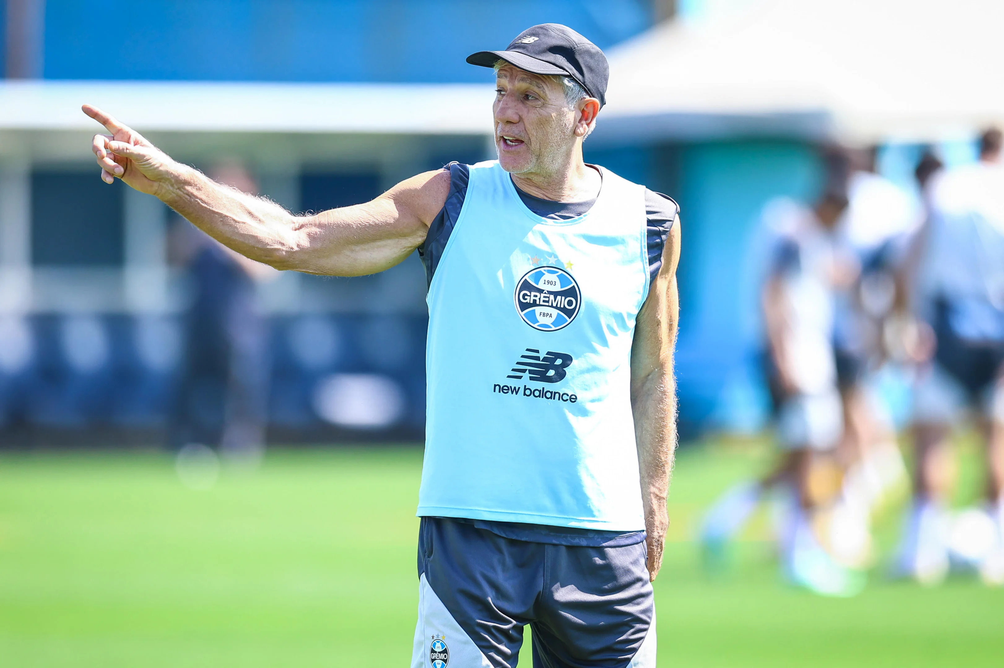 Grêmio marca jogo-treino antes do retorno do Brasileirão