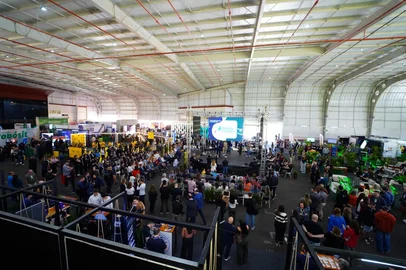 Inicio da Feitech 2025<!-- NICAID(16152585) -->