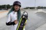 Porto Alegre, RS, Brasil, 20/04/2022 - Convocada para seleção brasileira de skate, menina de 13 anos viaja 400 km por semana para treinar na orla de Porto Alegre - Foto: Tiago Boff/Agência RBS<!-- NICAID(15073487) -->