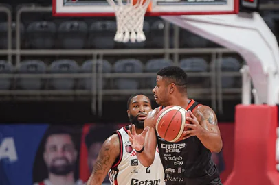 Caxias Basquete perdeu para o Flamengo em jogo no Maracanãzinho pelo NBB 2025/26.Indexador: PAULA REIS<!-- NICAID(16181722) -->