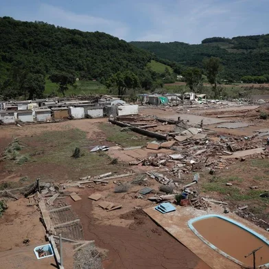 Muçum, RS, Brasil, 20-11-2023: Cemitério novamente atingido por enchente em Muçum. Em setembro, a cidade já havia ficado submersa e houve destruição no local. Foto: Mateus Bruxel / Agência RBS<!-- NICAID(15603358) -->