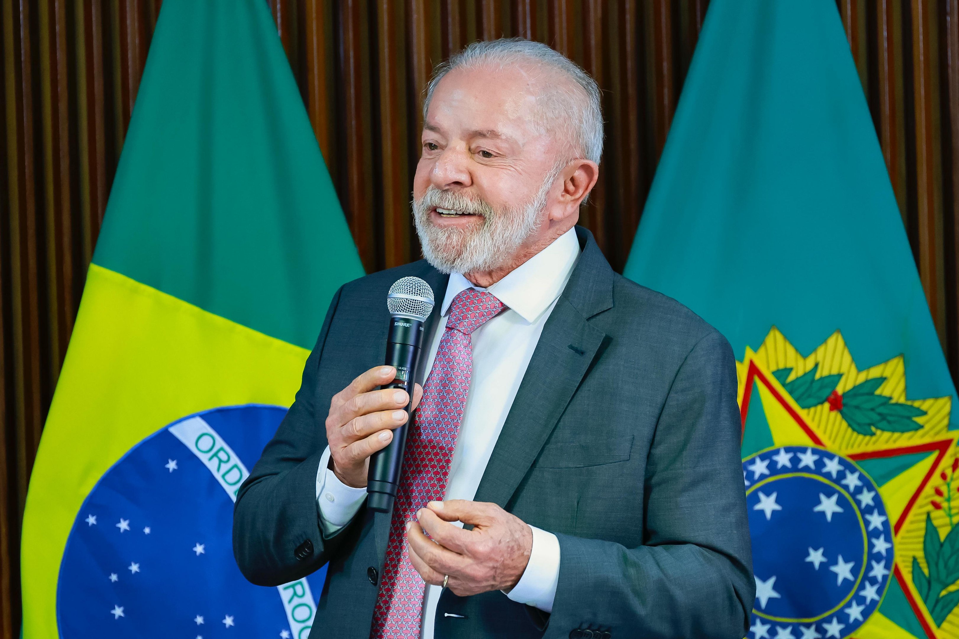 Lula sanciona projeto que amplia licen&ccedil;a-paternidade para at&eacute; 20 dias