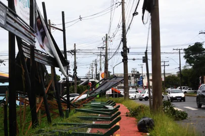 Placa de posto de combustíveis.<!-- NICAID(15652927) -->