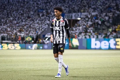 @robinhojr / Instagram / Reprodução image