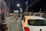Homem é morto a tiros dentro de carro no bairro Lomba do Pinheiro, em Porto Alegre