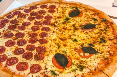 FOLD NYC PIZZA STYLE<!-- NICAID(14827952) -->