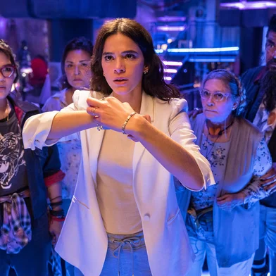Filme Besouro Azul, direrção de Angel Manuel Soto, com Xolo Maridueña e Bruna Marquezine<!-- NICAID(15509986) -->