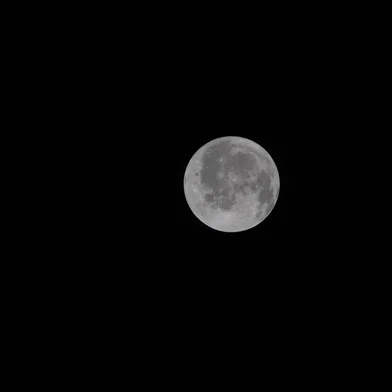 A view of the Moon taken by an Artemis II crewmember through the window of the Orion spacecraft on the third day of the mission.<!-- NICAID(16258923) -->