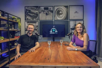 Estreia no dia 23 de maio o PonteCast, podcast que surgiu pela aproximação dos comunicadores Flavia Andreia Vidor e Maurício Pretto, e uma paixão em comum com a espiritualidade e o autoconhecimento.  O PonteCast tem como proposta discutir temas sobre a Espiritualidade, em todas as suas vertentes. O programa tem uma hora de duração e os episódios serão disponibilizados com intervalo de 15 dias.<!-- NICAID(15768979) -->