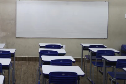 PORTO ALEGRE, RS, BRASIL - 2025.02.12 - Salas de aula da escola Protásio Alves contam com ventiladores e ar condicionado para a climatização dos alunos e professores. (Foto: André Ávila/ Agência RBS)Indexador: Andre Avila<!-- NICAID(15975025) -->