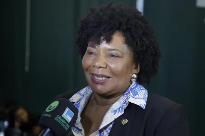 Recursos para leis Rouanet e Aldir Blanc estão mantidos, afirma ministra Margareth Menezes<!-- NICAID(15939108) -->