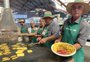Protagonista nos distritos, prato com polenta, queijo e salame tem mil unidades vendidas por dia na Festa da Uva