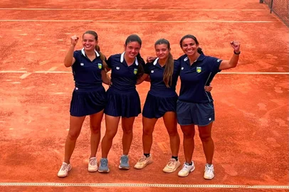 Brasil, tênis feminino 16 anos