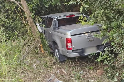 Homem morre em colisão frontal na RS-118, entre Alvorada e Viamão<!-- NICAID(16285410) -->