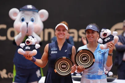 Laura Pigossi, Irina Bara, tênis
