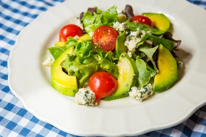 PORTO ALEGRE, RS, BRASIL, 20/12/2016 : Destemperados - Receitas  de sobremesas geladas e saladas diferentes para o verão. (Omar Freitas/Agência RBS)Indexador: Omar Freitas<!-- NICAID(12640775) -->