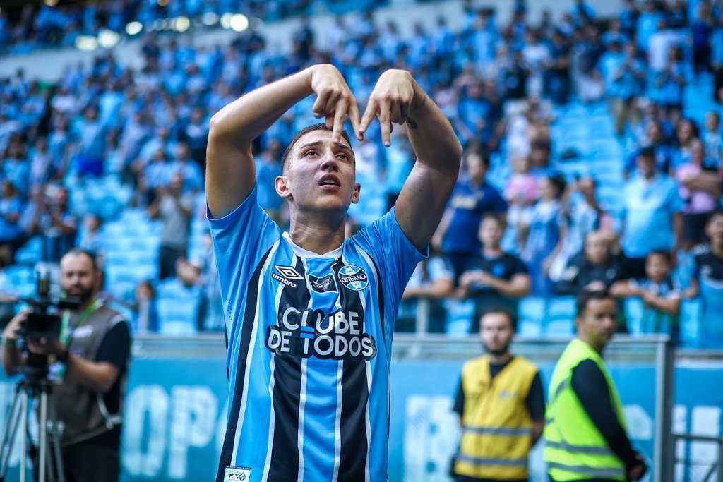 Afastamento de Monsalve no Grêmio segue sem explicação