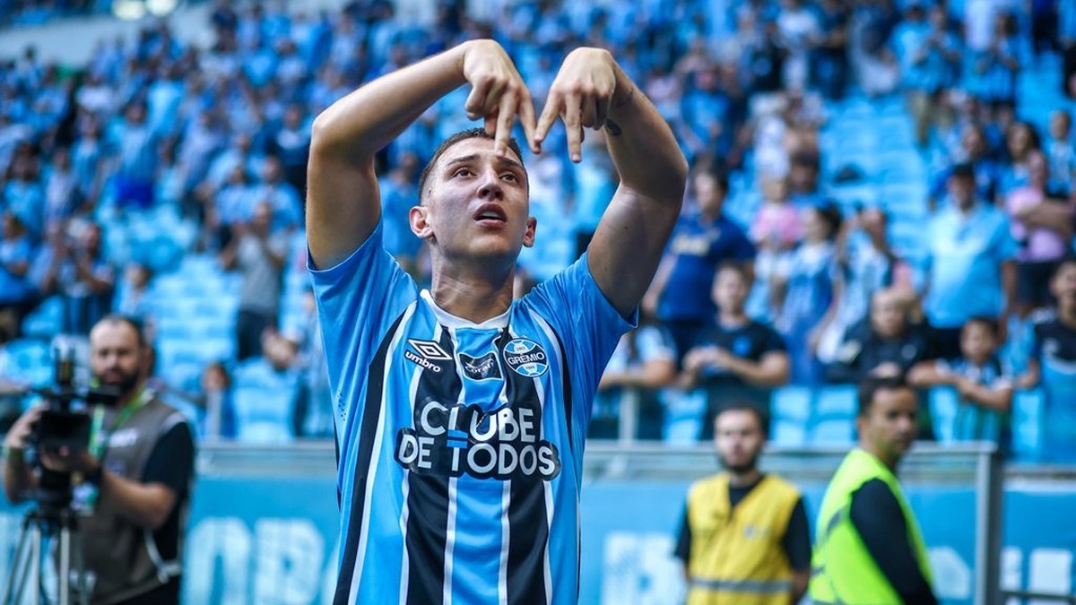 Afastamento de Monsalve no Grêmio segue sem explicação