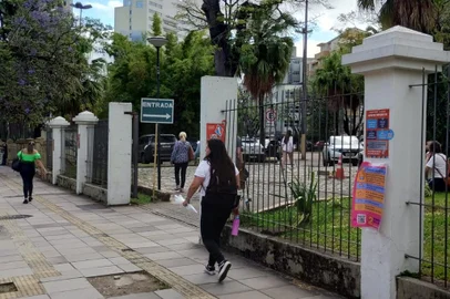 Em média a cada quatro dias, uma pessoa é vítima de assalto no entorno do campus central da UFRGS - Foto: Felipe Backes/Agência RBS<!-- NICAID(15584809) -->