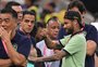 Neymar volta a treinar com bola neste sábado, diz médico da Seleção Brasileira