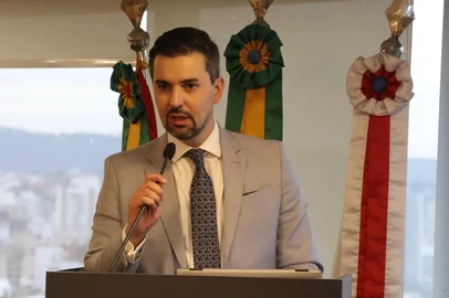 Felipe Pierozan, advogado da OAB<!-- NICAID(16090157) -->