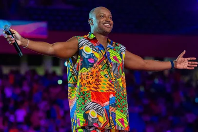 Thiaguinho, Tardezinha<!-- NICAID(15626933) -->