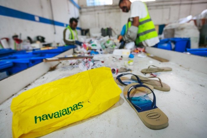 Carlos Macedo / Trashin e Havaianas / Divulgação