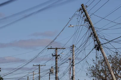 PELOTAS, RS, BRASIL, 07-08-2026: Infraestrutura danificada de Pelotas é avaliada após passagem de temporal e ciclone pelo RS. Foto: Renan Mattos/Grupo RBS<!-- NICAID(16342443) -->