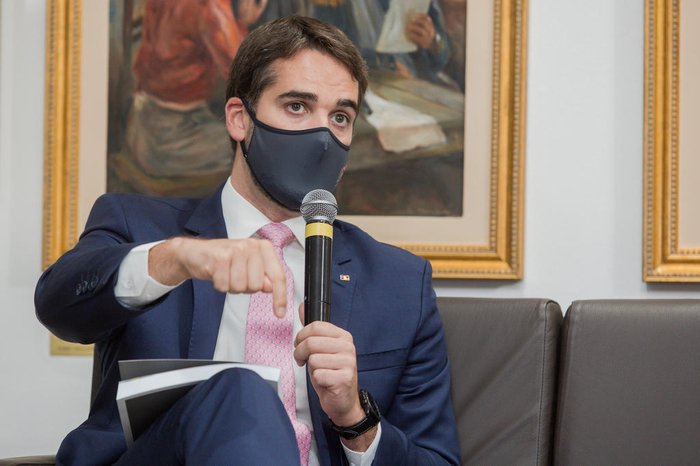 Felipe Dalla Valle / Palácio Piratini/Divulgação