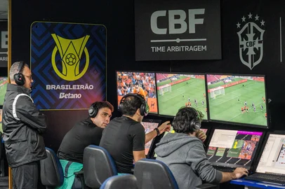 CBF , Var , Fifa<!-- NICAID(16142340) -->