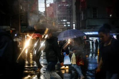 09/09/2022 - PORTO ALEGRE, RS - Tarde da Capital tem mudança no tempo, com pancadas de chuva e trovoadas. FOTO: André Ávila / Agência RBS<!-- NICAID(15202403) -->