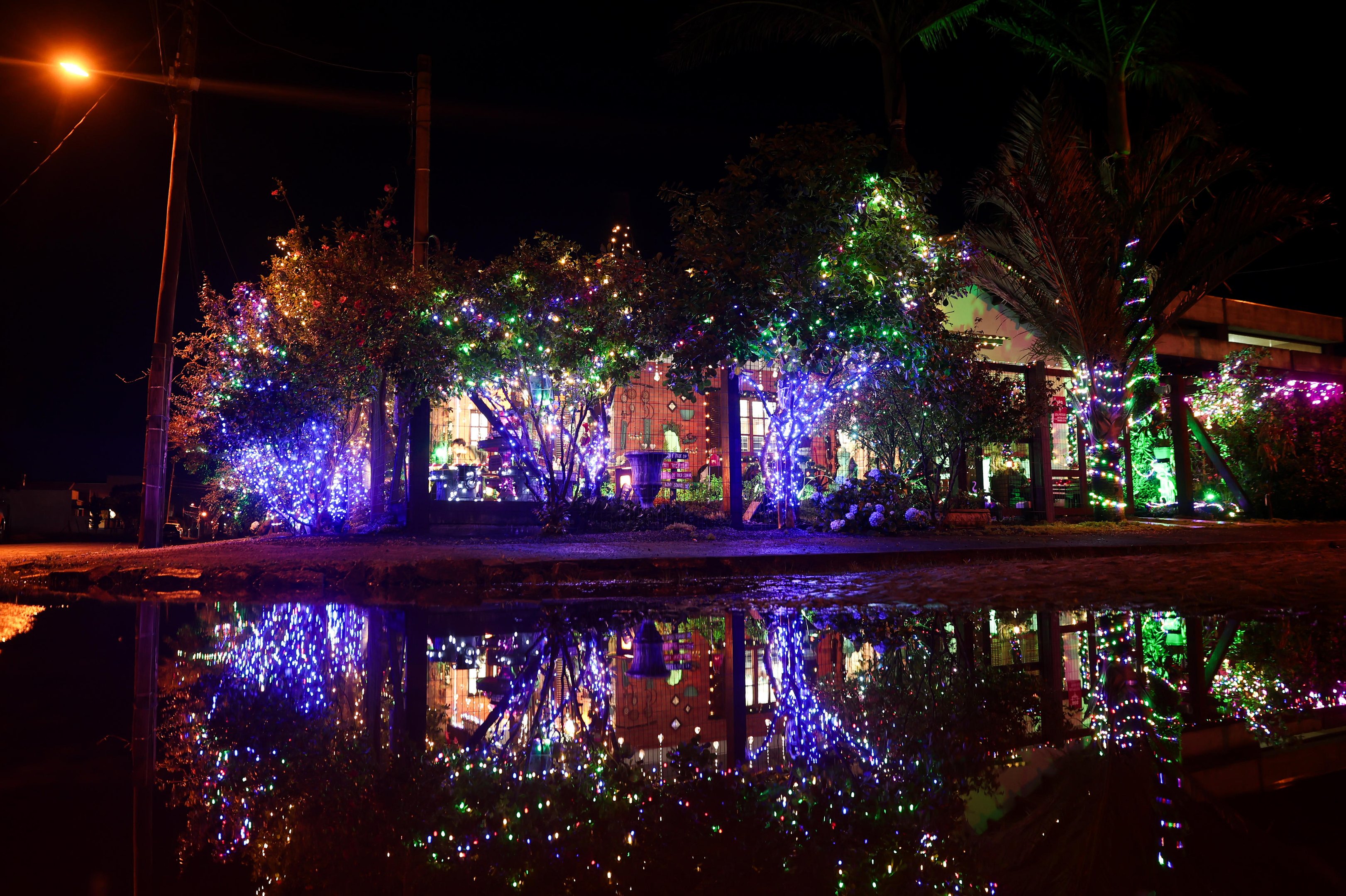 Concurso no litoral ga&uacute;cho d&aacute; R$ 125 mil para im&oacute;veis com a melhor decora&ccedil;&atilde;o natalina: "Natal simboliza amor, paz e uni&atilde;o"