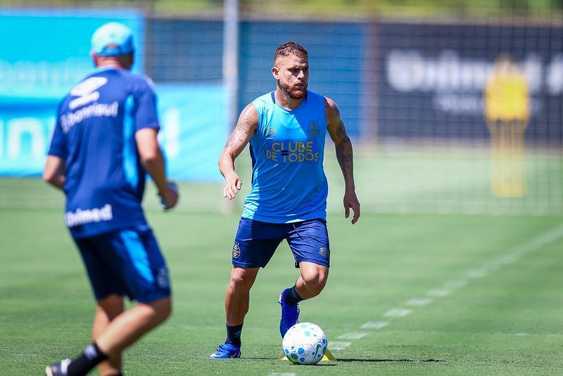Gr&ecirc;mio toma decis&atilde;o sobre o futuro de Cu&eacute;llar