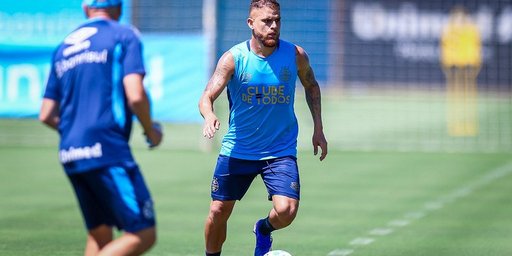 Queki: uma das maiores decep&ccedil;&otilde;es que j&aacute; vestiu a camisa do Gr&ecirc;mio