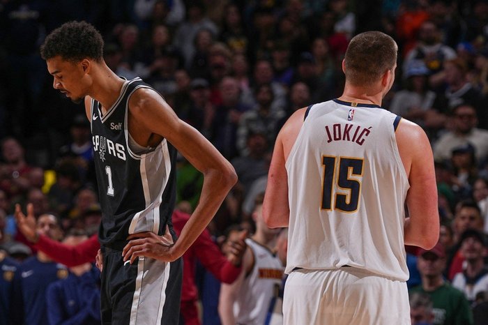 BART YOUNG / NBAE / GETTY IMAGES / GETTY IMAGES VIA AFP