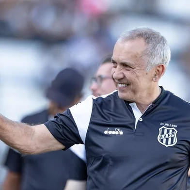 Nelsinho Baptista, Ponte Preta