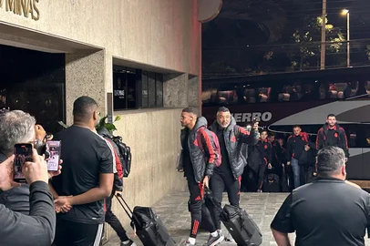 Chegada do Inter a Belo Horizonte<!-- NICAID(16057779) -->