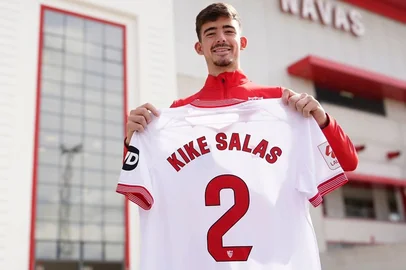Kike Salas, futebol, Sevilla