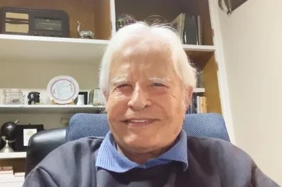 Cid Moreira no 'Conversa com Bial'<!-- NICAID(15881664) -->